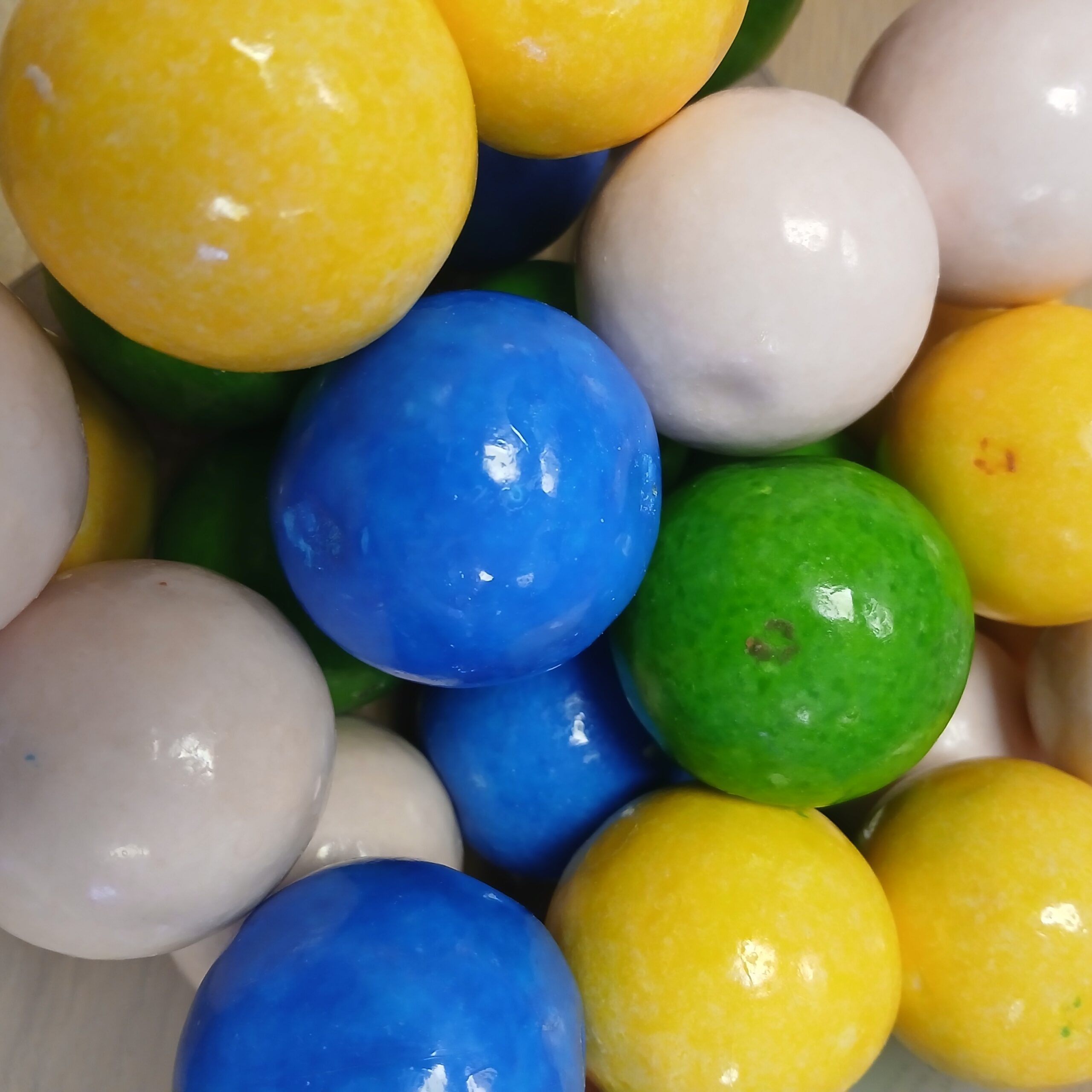 Boules de gomme assorties